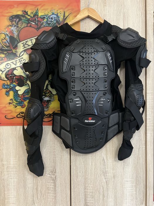Buzer Zbroja ochraniacz motocyklowy Herobiker