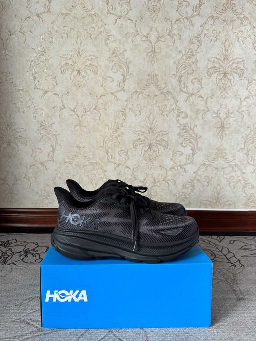 Triple Black\HokaOne*DamskieOneClifton9 UnisexTrampki.38