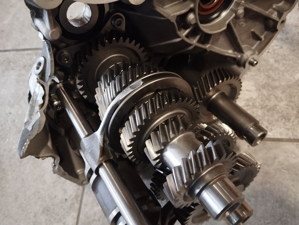 Skrzynia biegów BMW r 1200 rt k52
