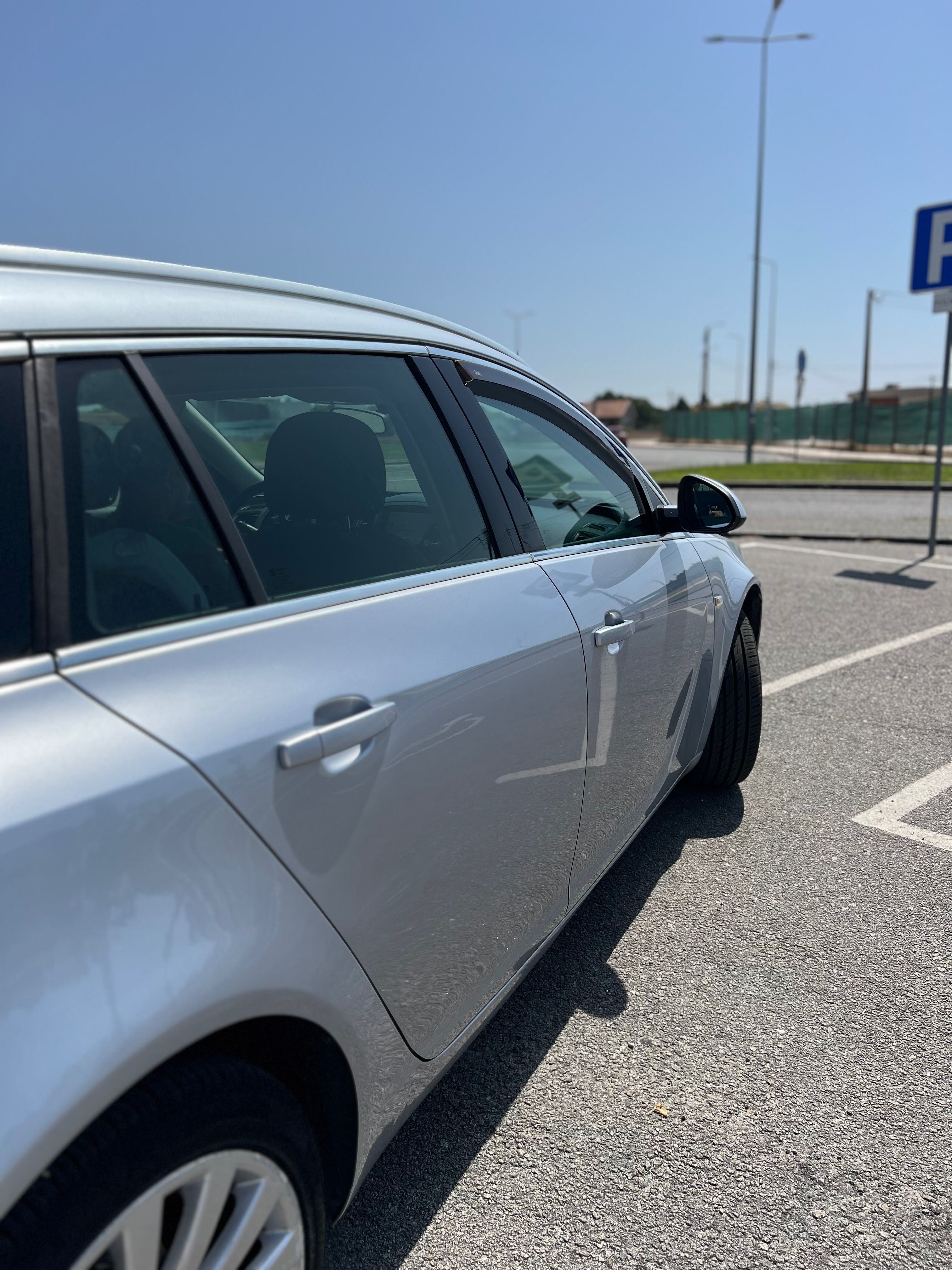 Oportunidade ÚNICA – Opel Insignia CDTI 2012