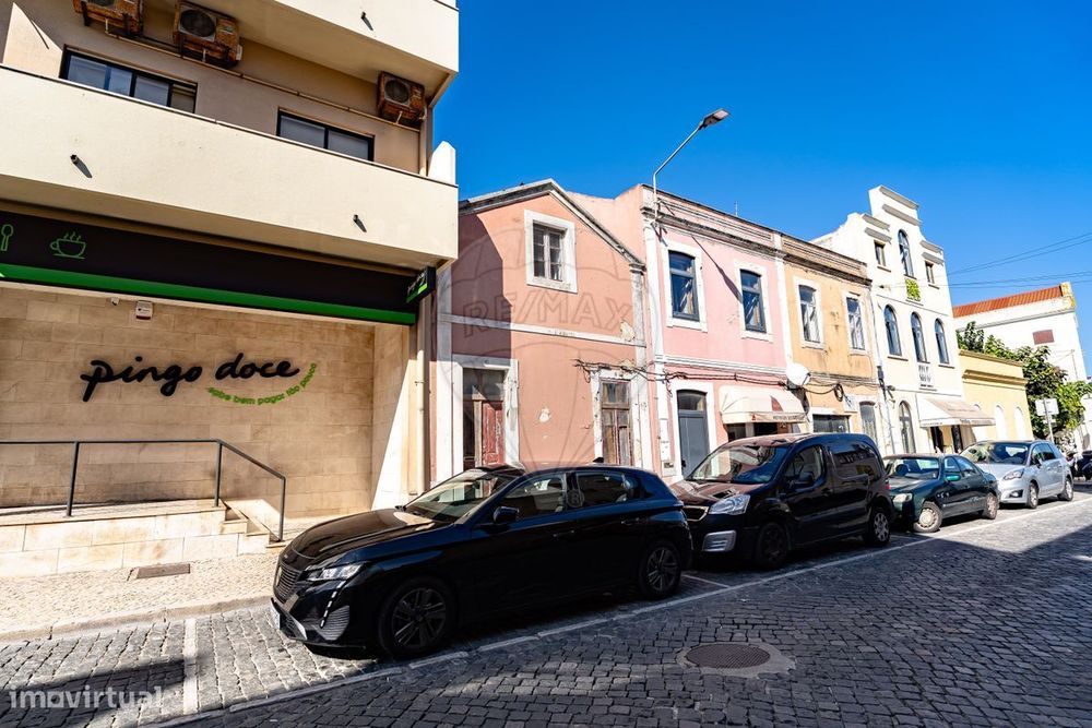 Moradia T4 para venda