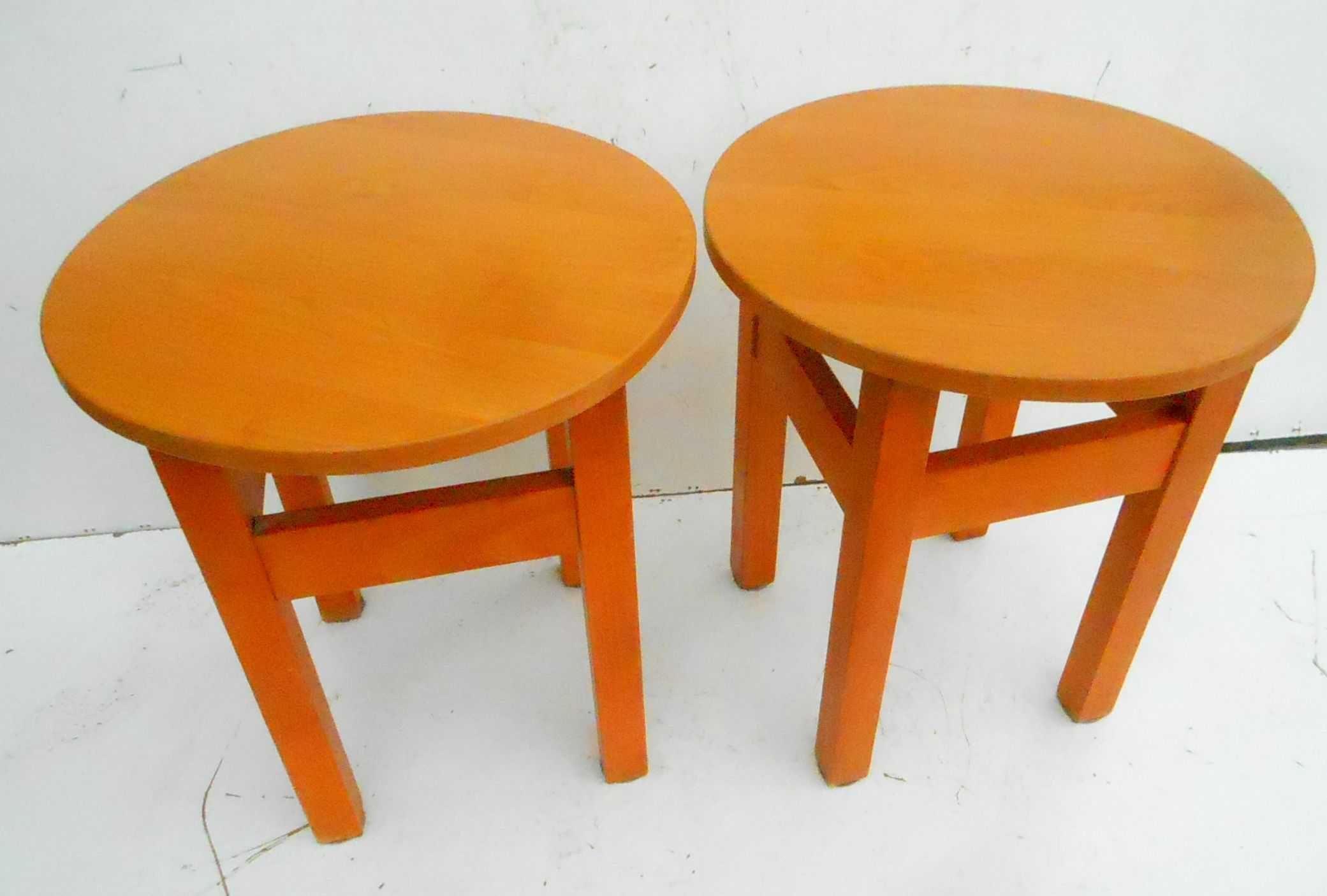Taboret drewniany, stolik okrągły