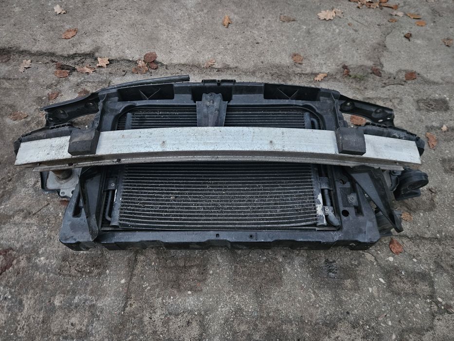 Pas przedni wzmocnienie czołowe chłodnice belka audi A3 8L LIFT 1.6 1.