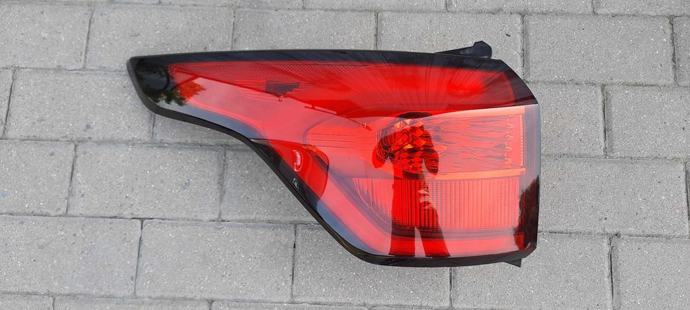 Ford Escape MK2 Lampa Lewa TYŁ LIFT USA Kanada kuga