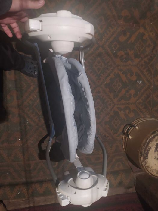 Leżaczek bujaczek elektryczny na baterie