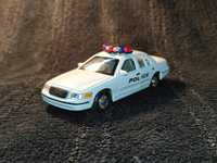 Welly 1:34 Ford 1999 Crown Victoria Police