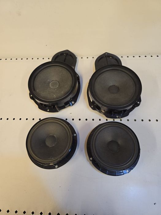 Głośnik passat b6 b7 cc tył