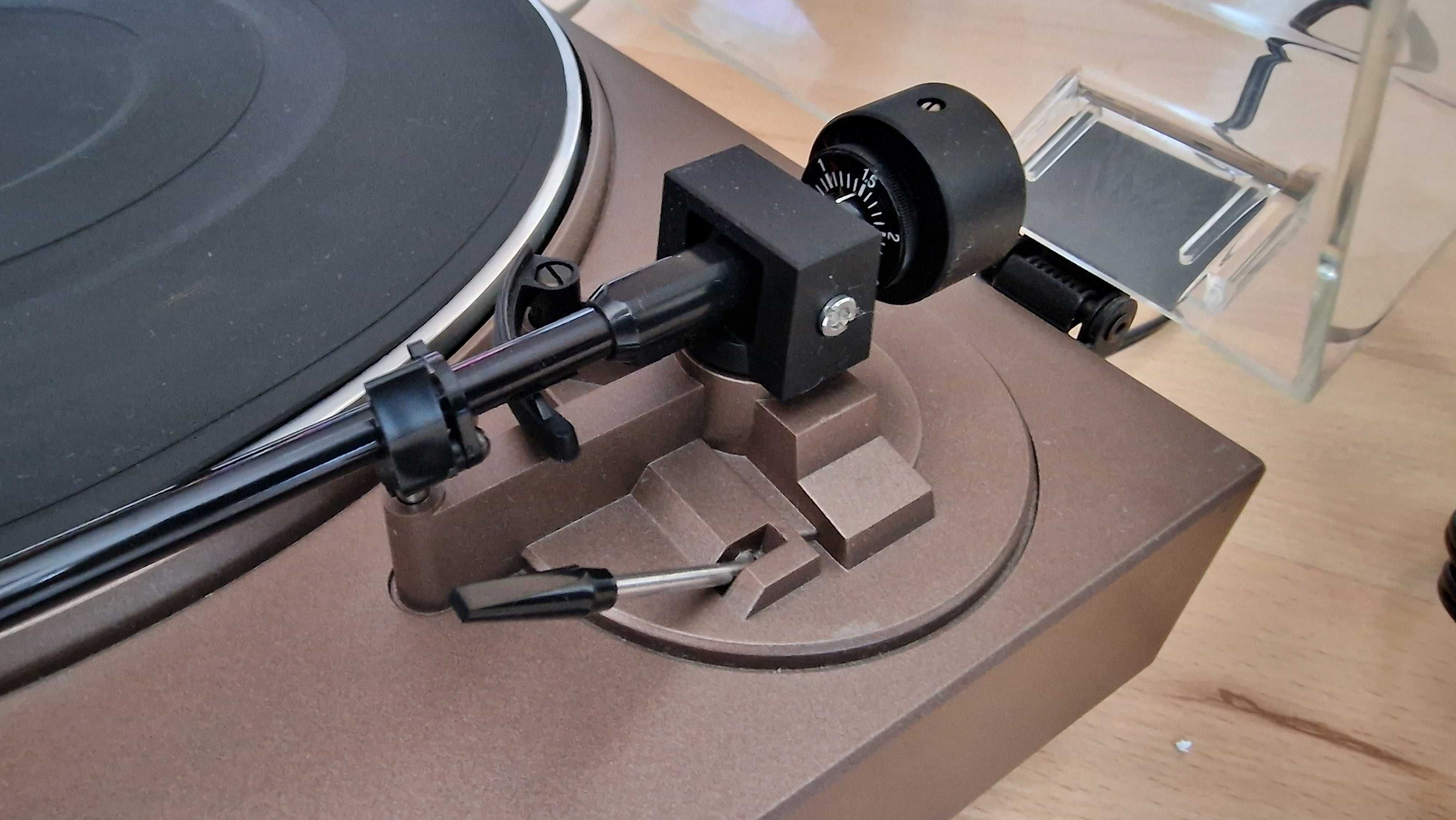 Sharp RP-11 gramofon