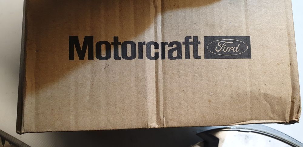 Migacz kierunkowskaz lewy ford scorpio 94- oryginał nowy