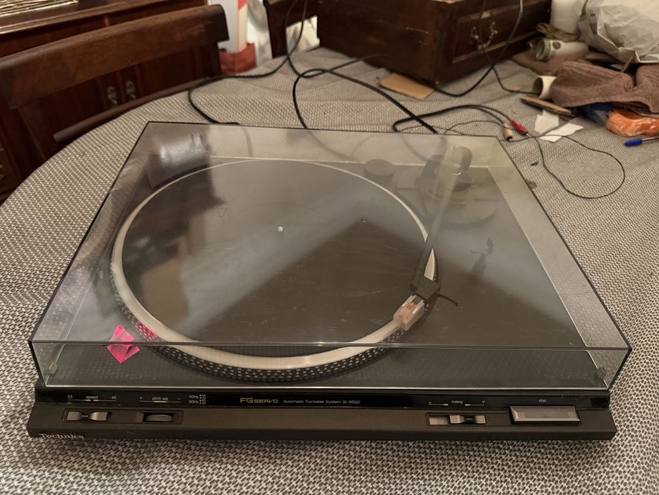 Gira Discos Technics FG Servo