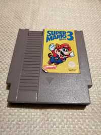Mario gra na konsole