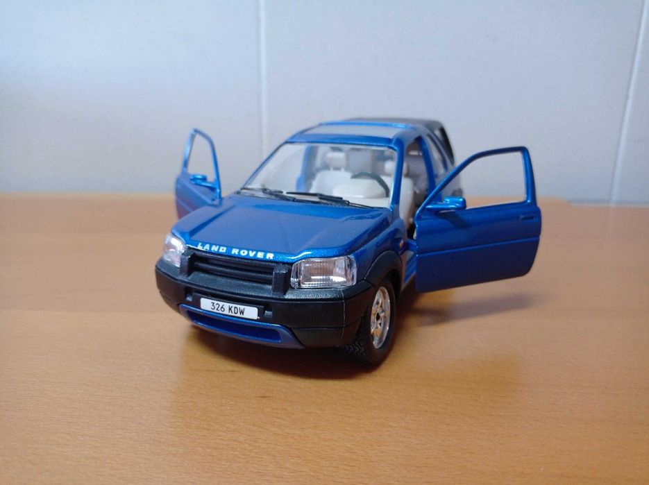 Carro miniatura 1/24 - Land Rover Freeland