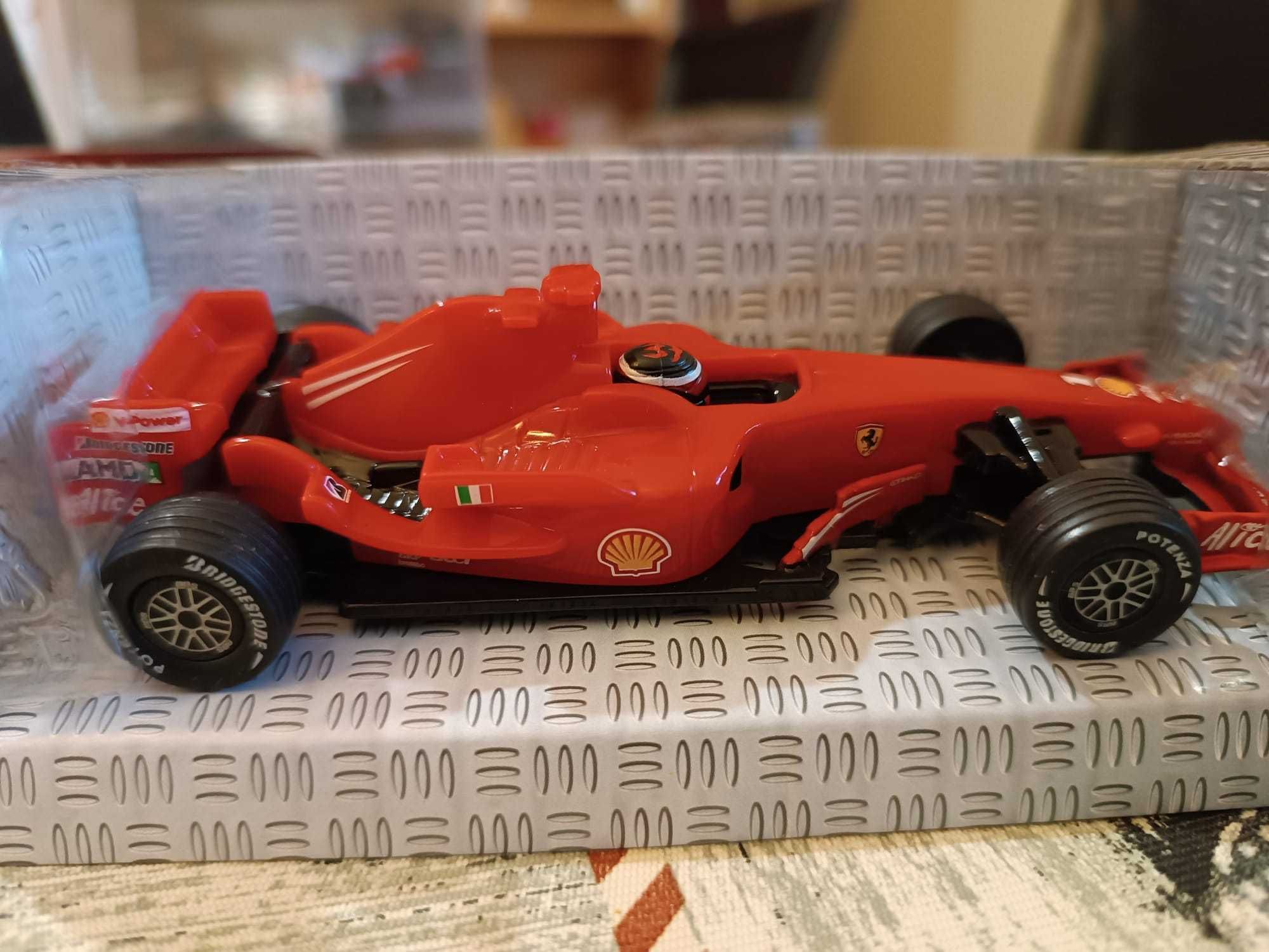 Miniatura Formula 1 Kimi Raikkonen Ferrari F2008 de 2008 à escala 1/38