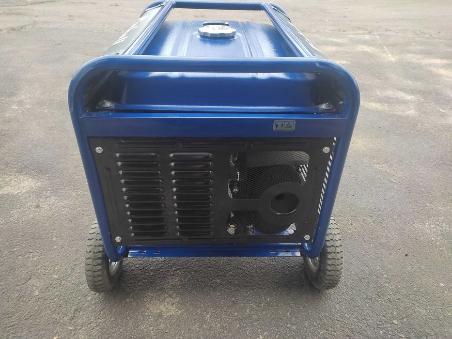 Бензогенератор 380/220