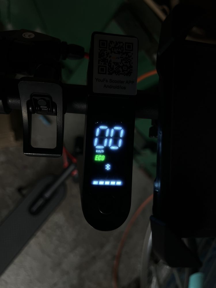 Hulajnoga elektryczna 4 tryby jazdy - max 30km/h