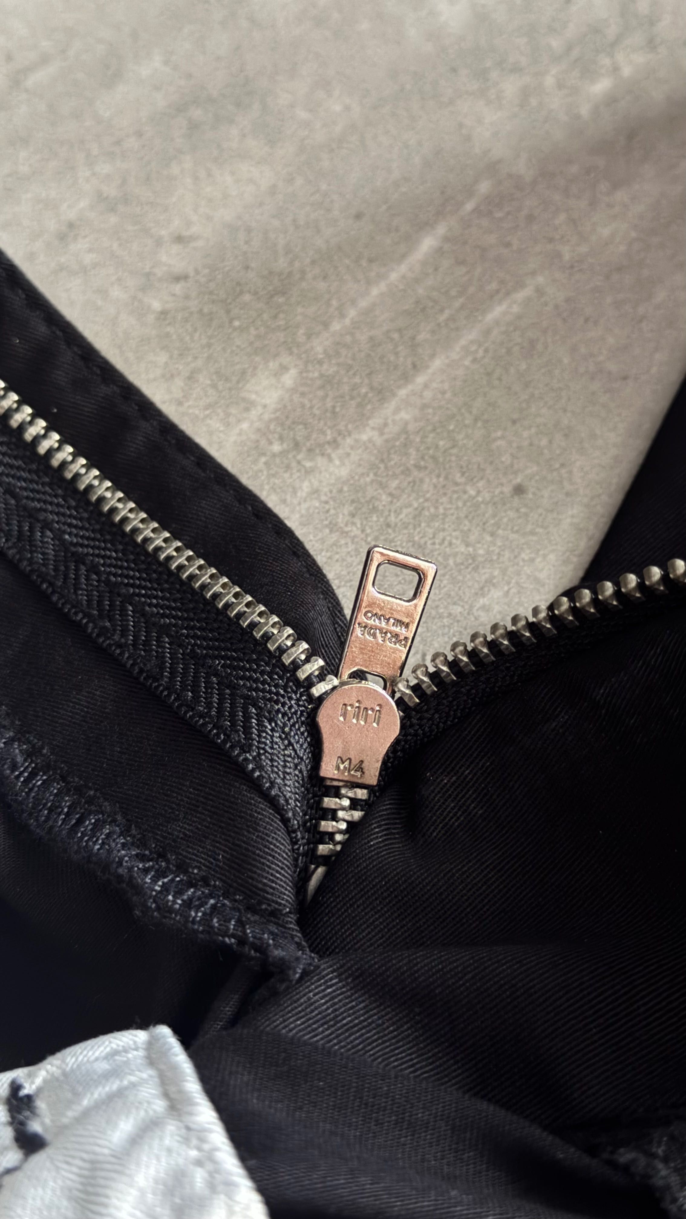 Класичні оригінальні шорти prada