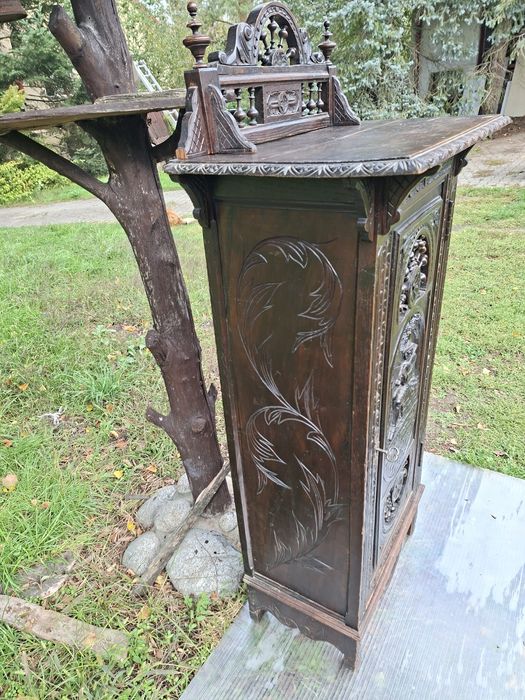 Szyfoniera kredens z epoki XIX wiek