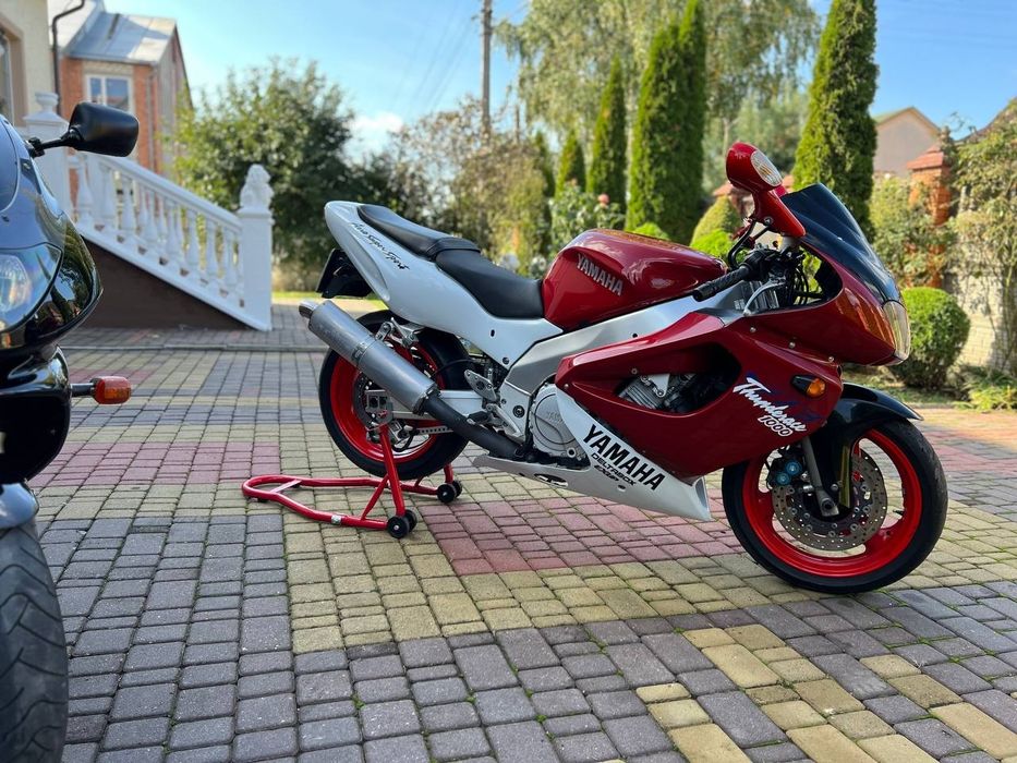 Yamaha yzf 1000r