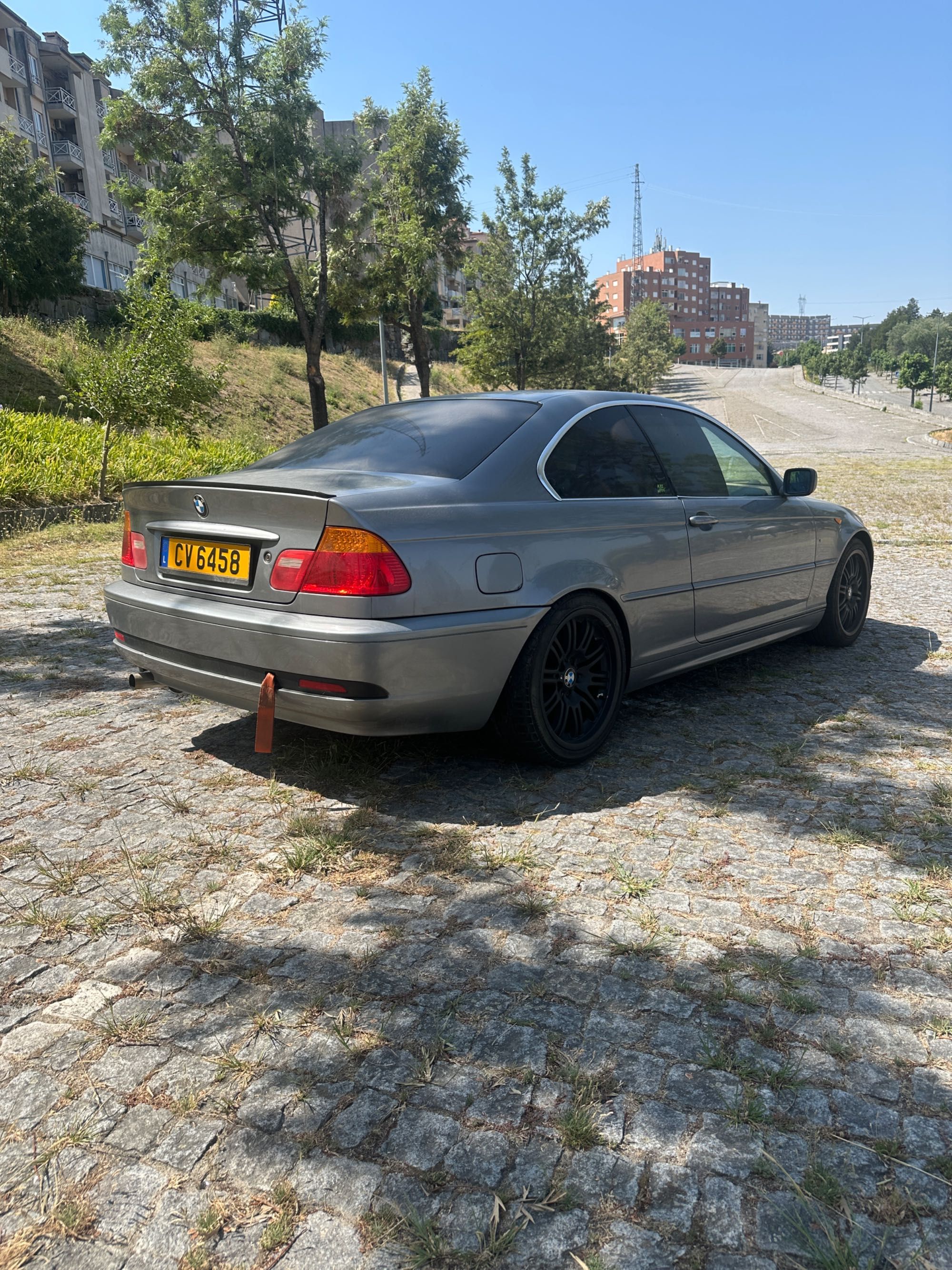 BMW 325i Coupe e46