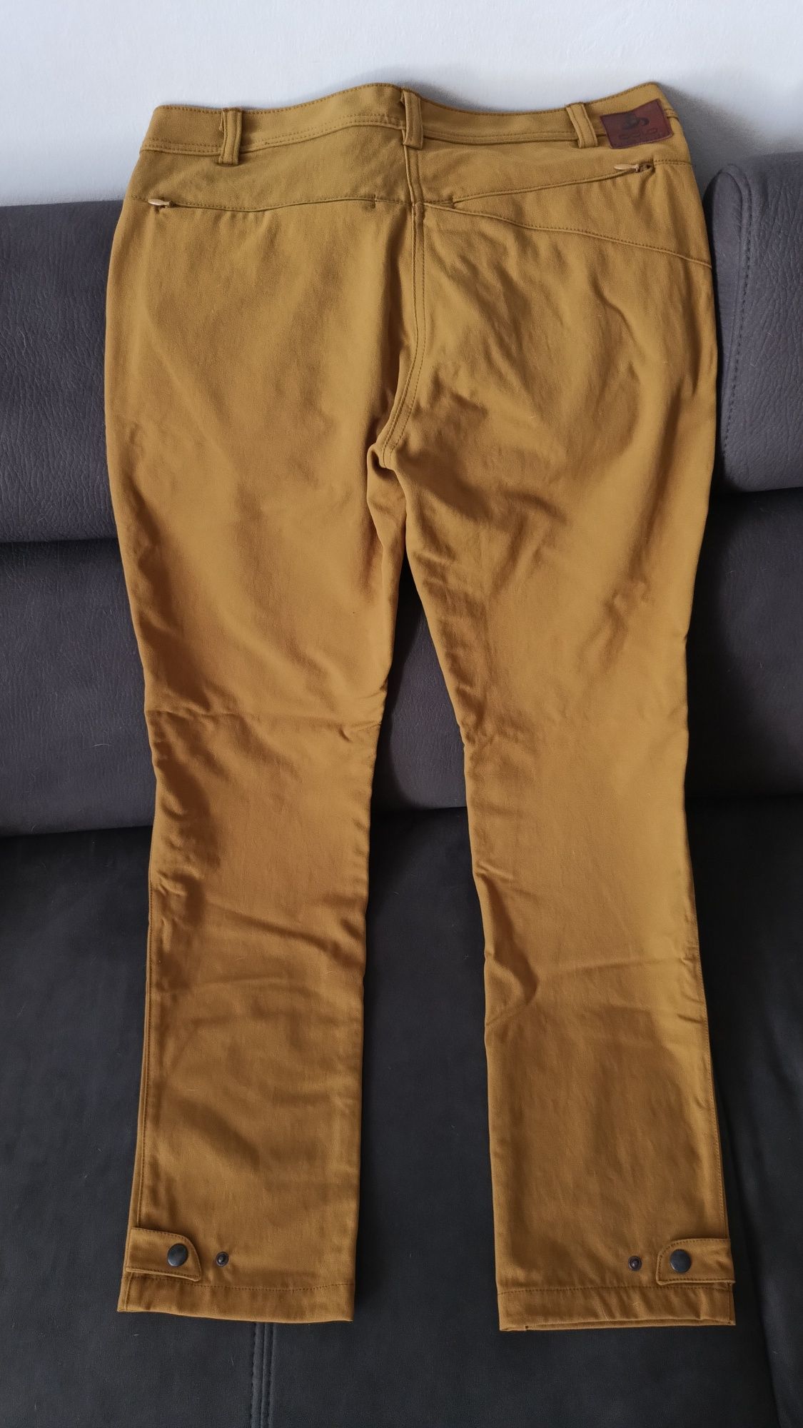 Spodnie trekkingowe renomowanej firmy Odlo