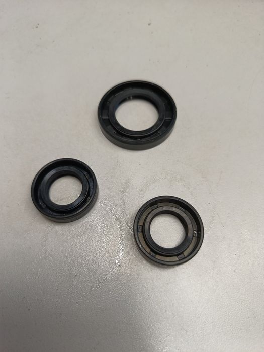 Uszczelniacze simmeringi silnika komplet jawa 50 Romet ogar 200