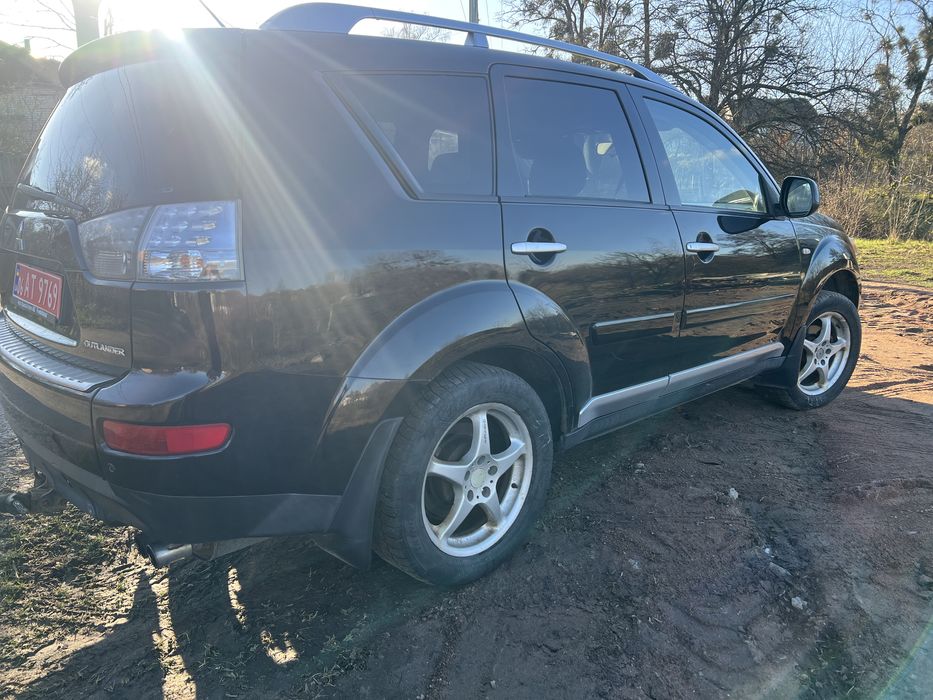 Продам свіжопригнане авто мітсубісі аутлендер