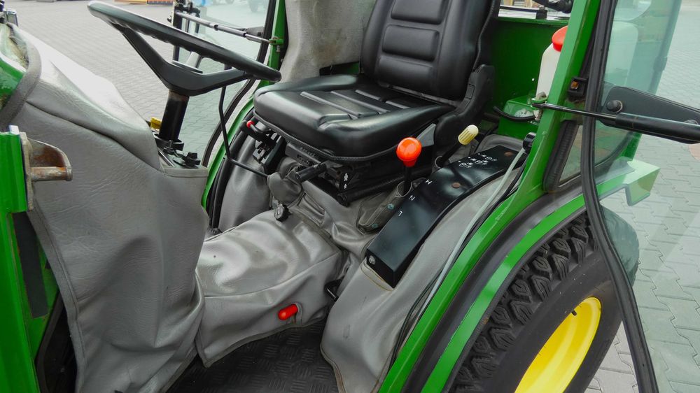 Traktor John Deere 4100 4x4 (160507.4) - Baras