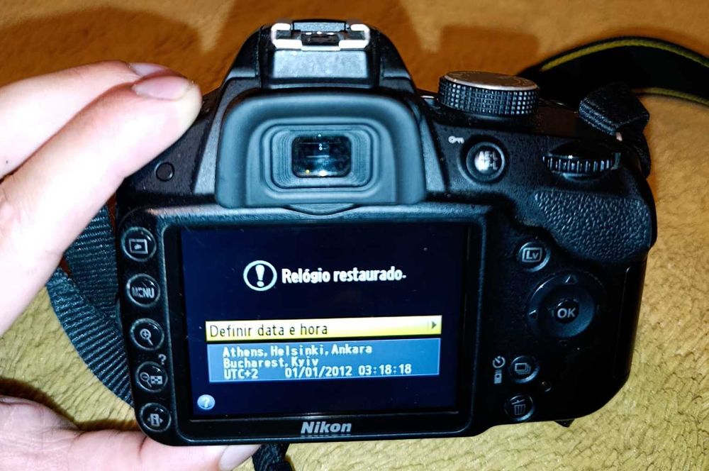 Nikon D3200 + Lente 18-70 AF