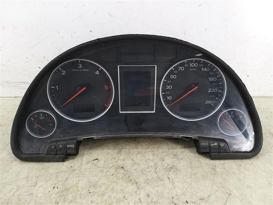 Licznik Audi A4  B6 8E 1.9TDI 130KM 2000-2004 R