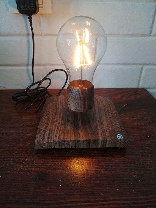 Светильник прикроватный