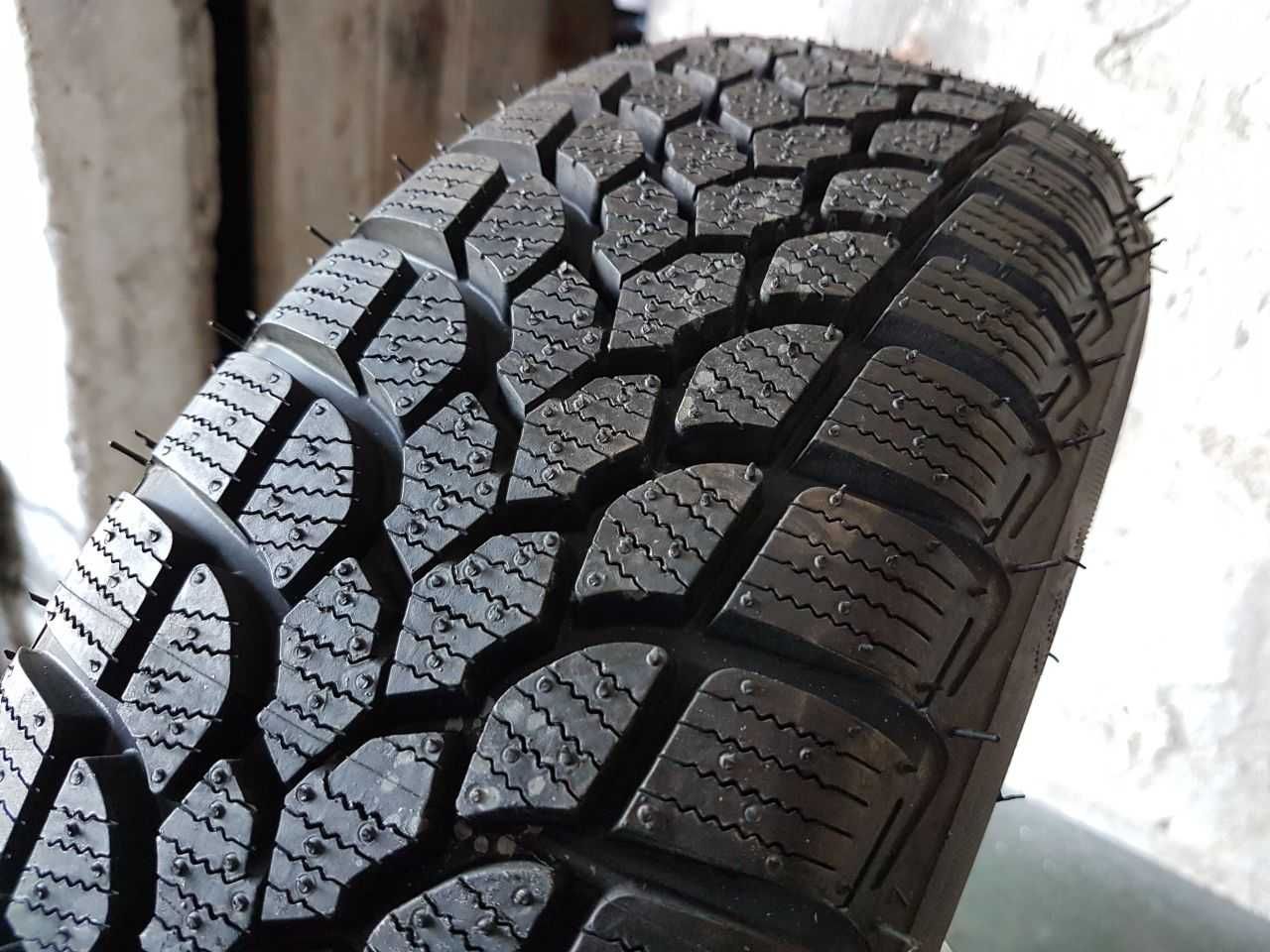 Nowa Opona zimowa pojedynka 155/65R14 9,2mm First Stop Winter 2