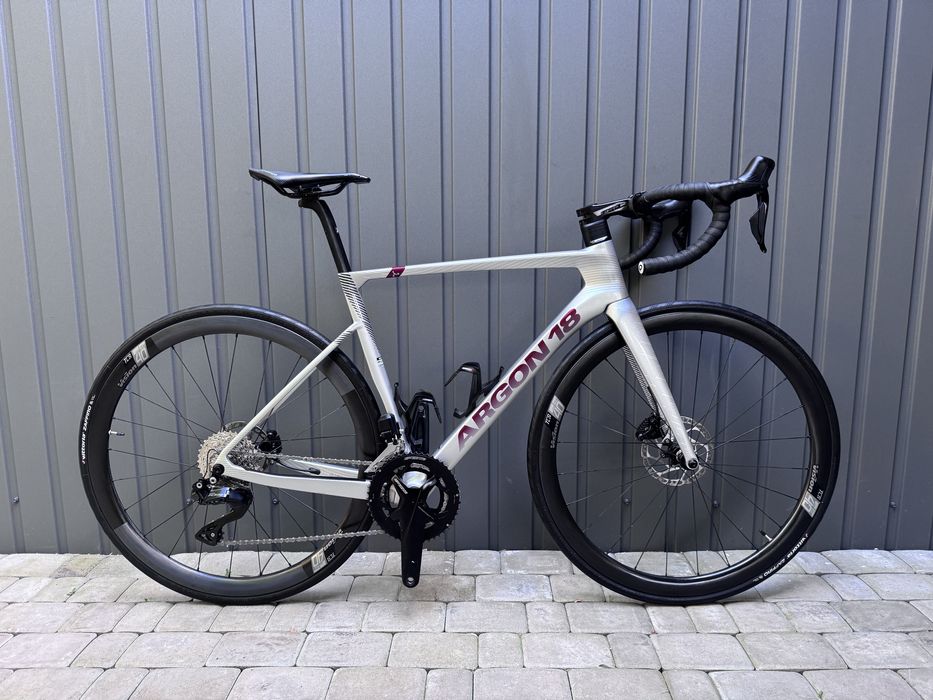 Шосейний карбоновый велосипед Argon 18 Sum