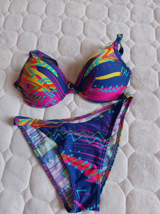 Жіночій роздільний купальник