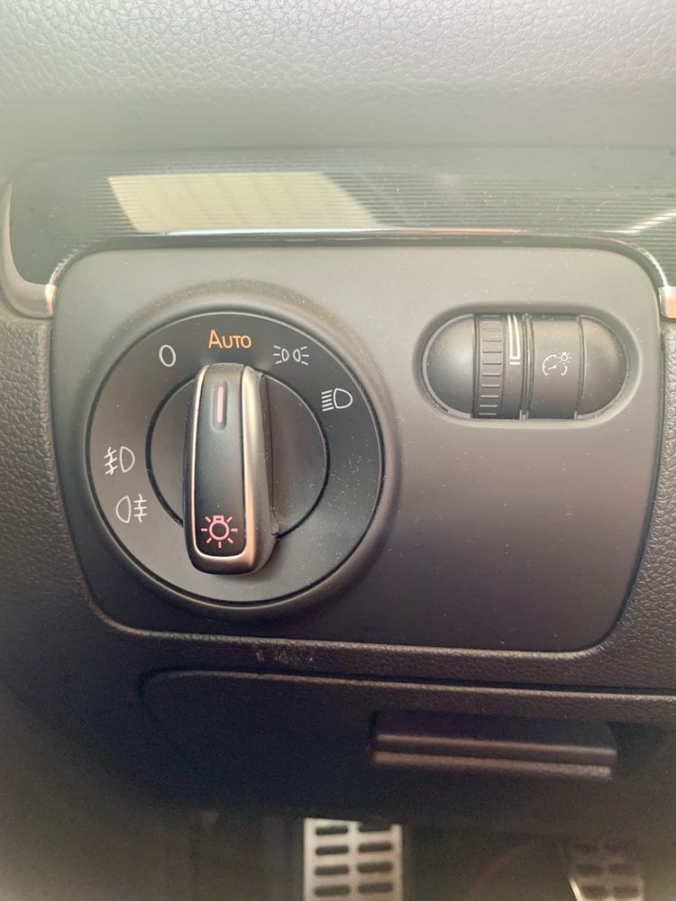 Golf 6 GTI usado com revisoes em dia
