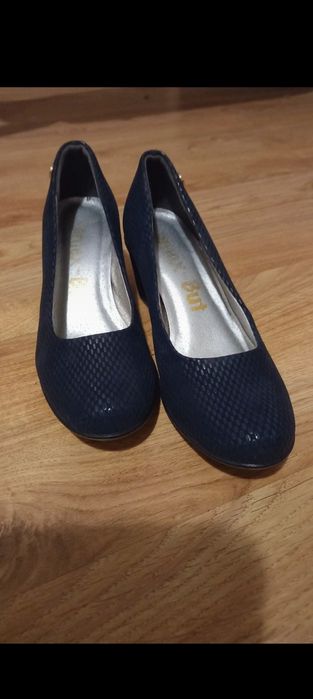 Buty damskie granatowe