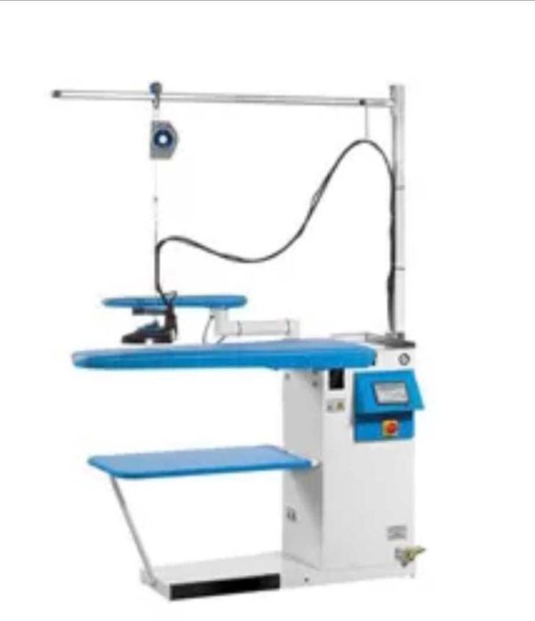 Caldeira profissional com ferro de engomar e tábua