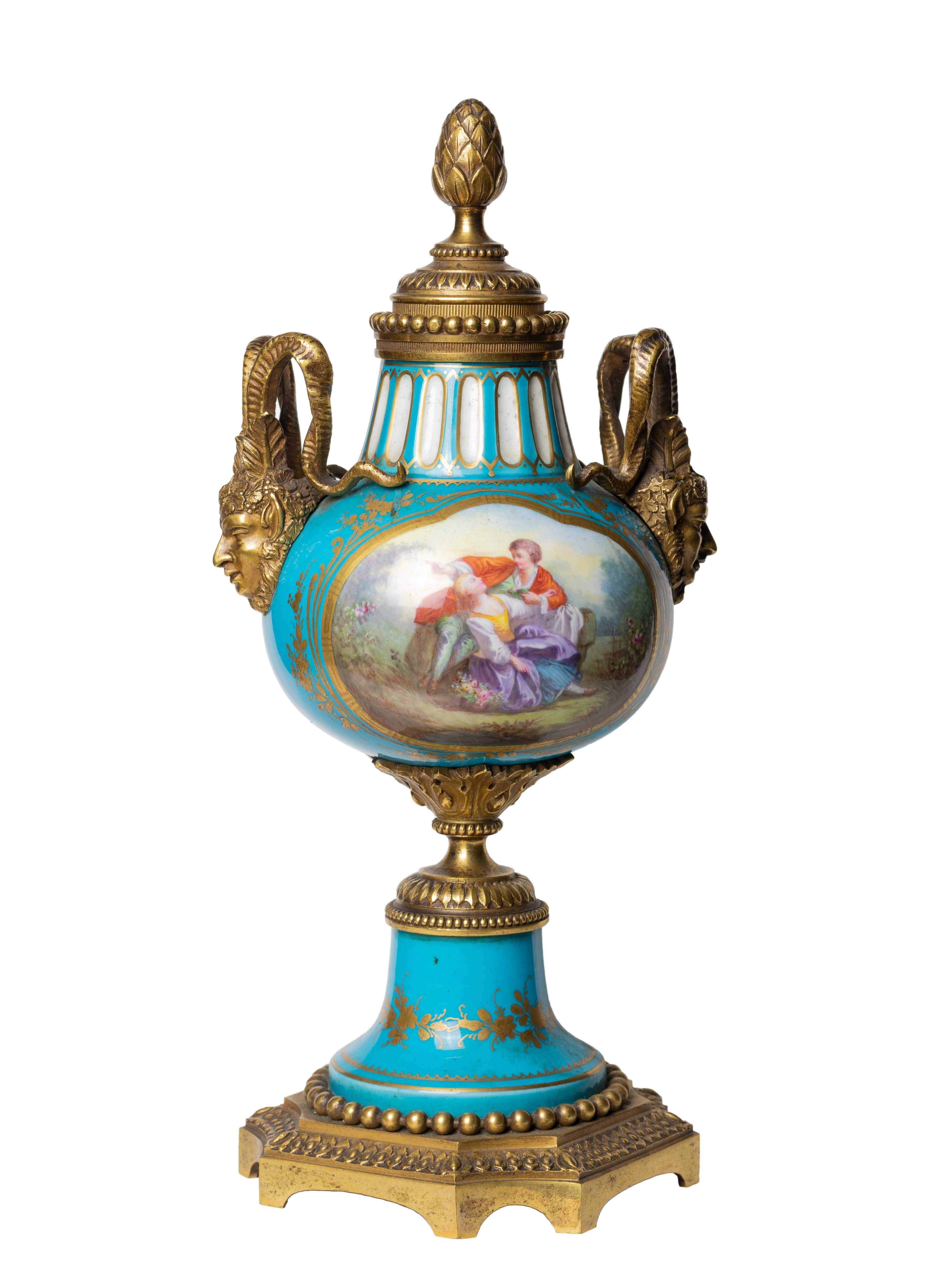 Candelabro porcelana Sèvres bronze François Boucher | século XVIII