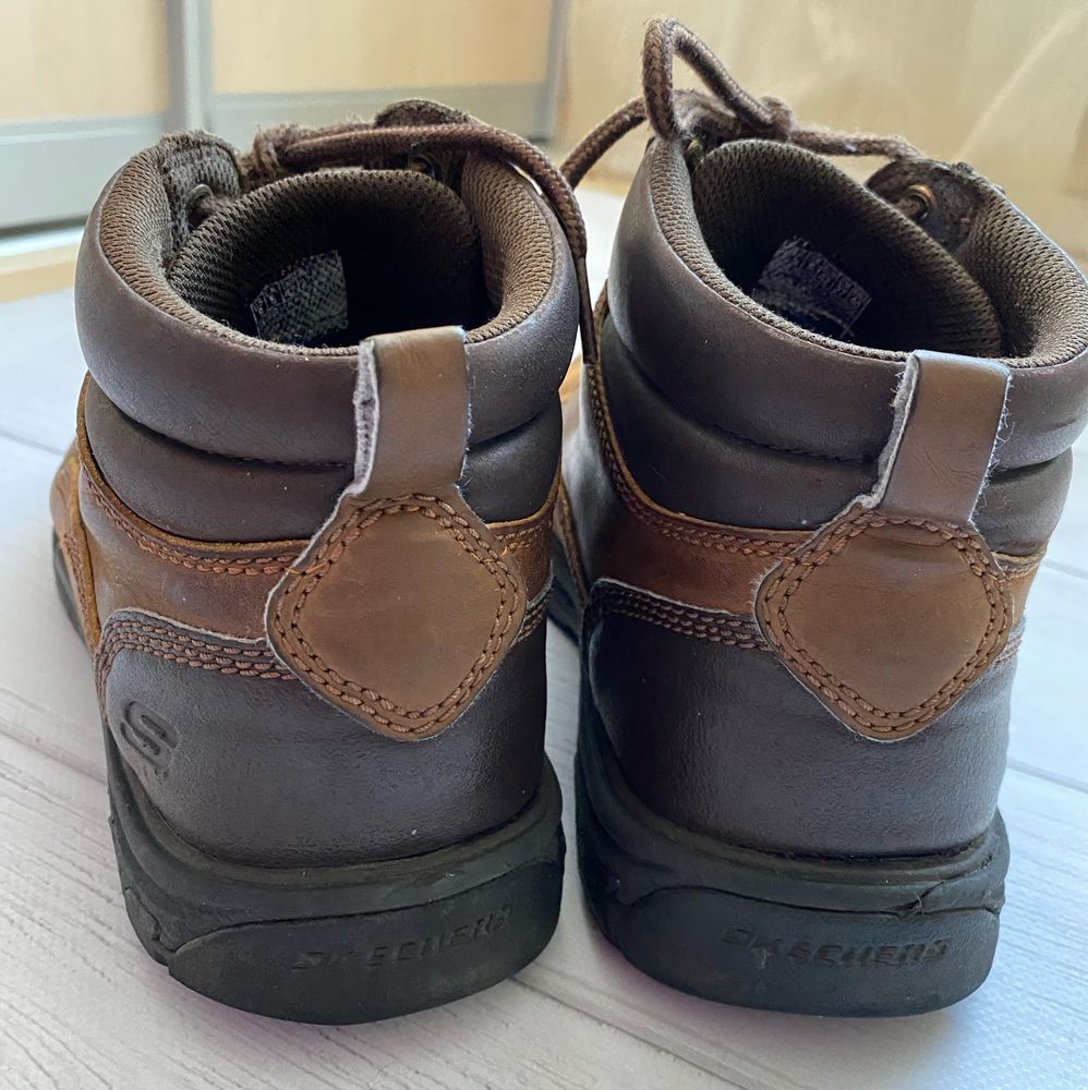 Ботинки кожа нубук р.42,5/43 27 см Skechers