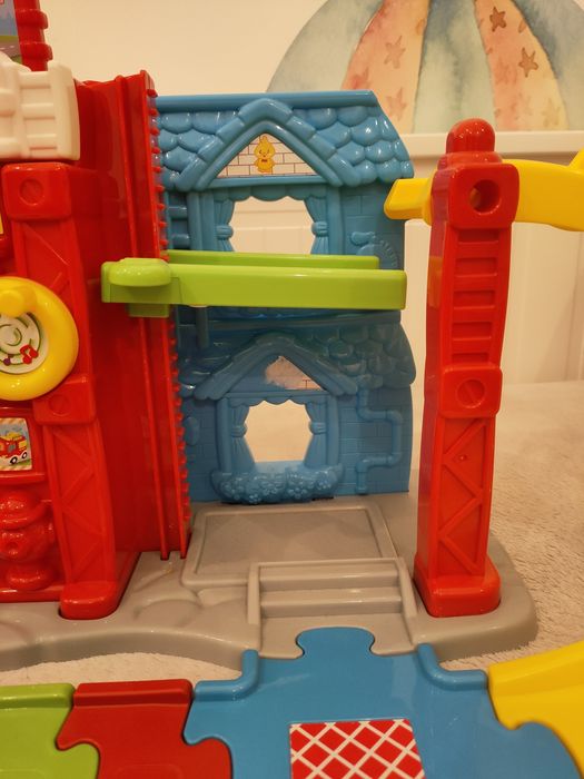 Remiza strażacka vtech