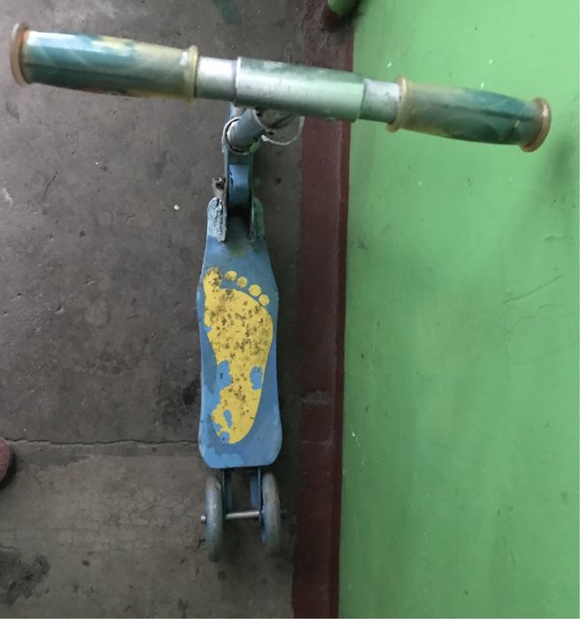 Детский трехколесный самокат