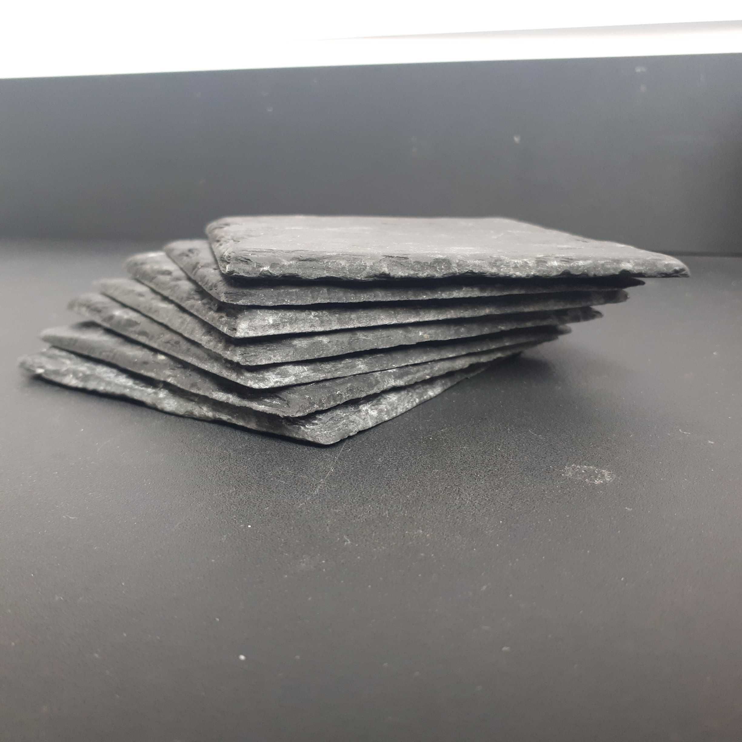 Podstawka z łupka o wymiarach 10x10 cm