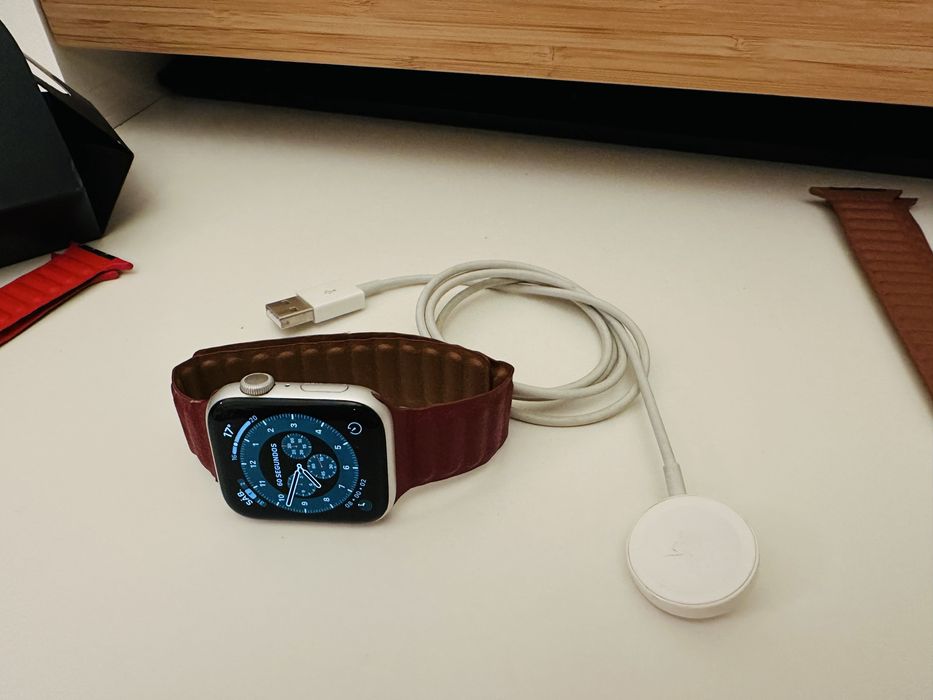 Apple Watch Nike Series 6 44mm Silver aluminium gps