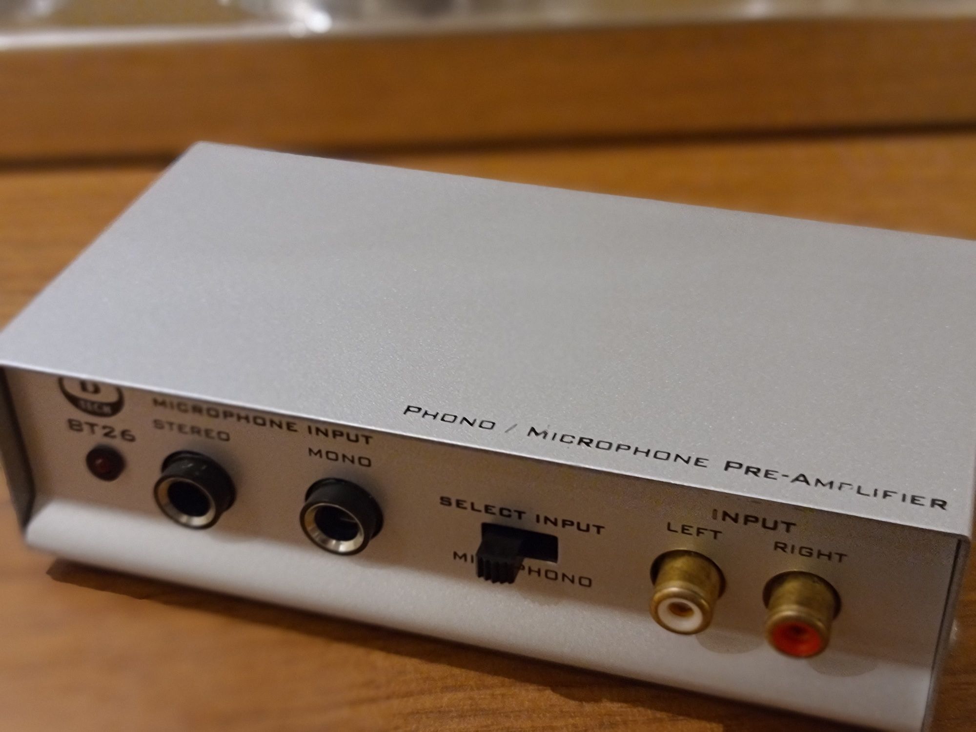 Pré amplificador de Phono / Microfone