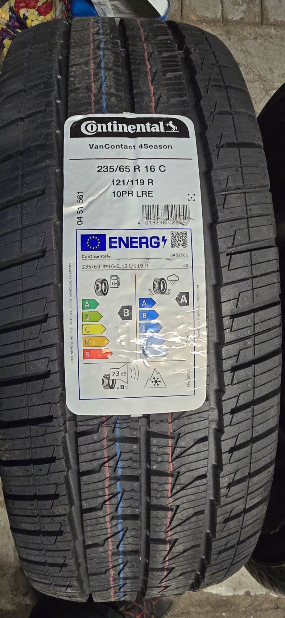 Opony wielosezonowe całoroczne 235/65/16 C Continental 24r nowe 2szt