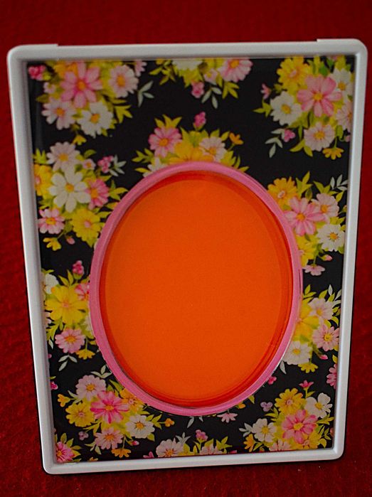 Solidna ramka z tworzywa plastycznego , wzór kwiatowy