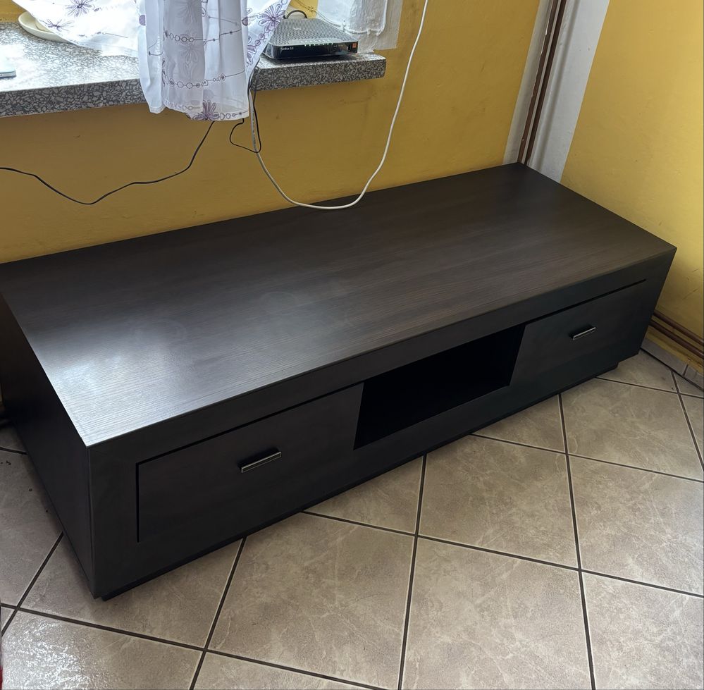 Szafka pod telewizor