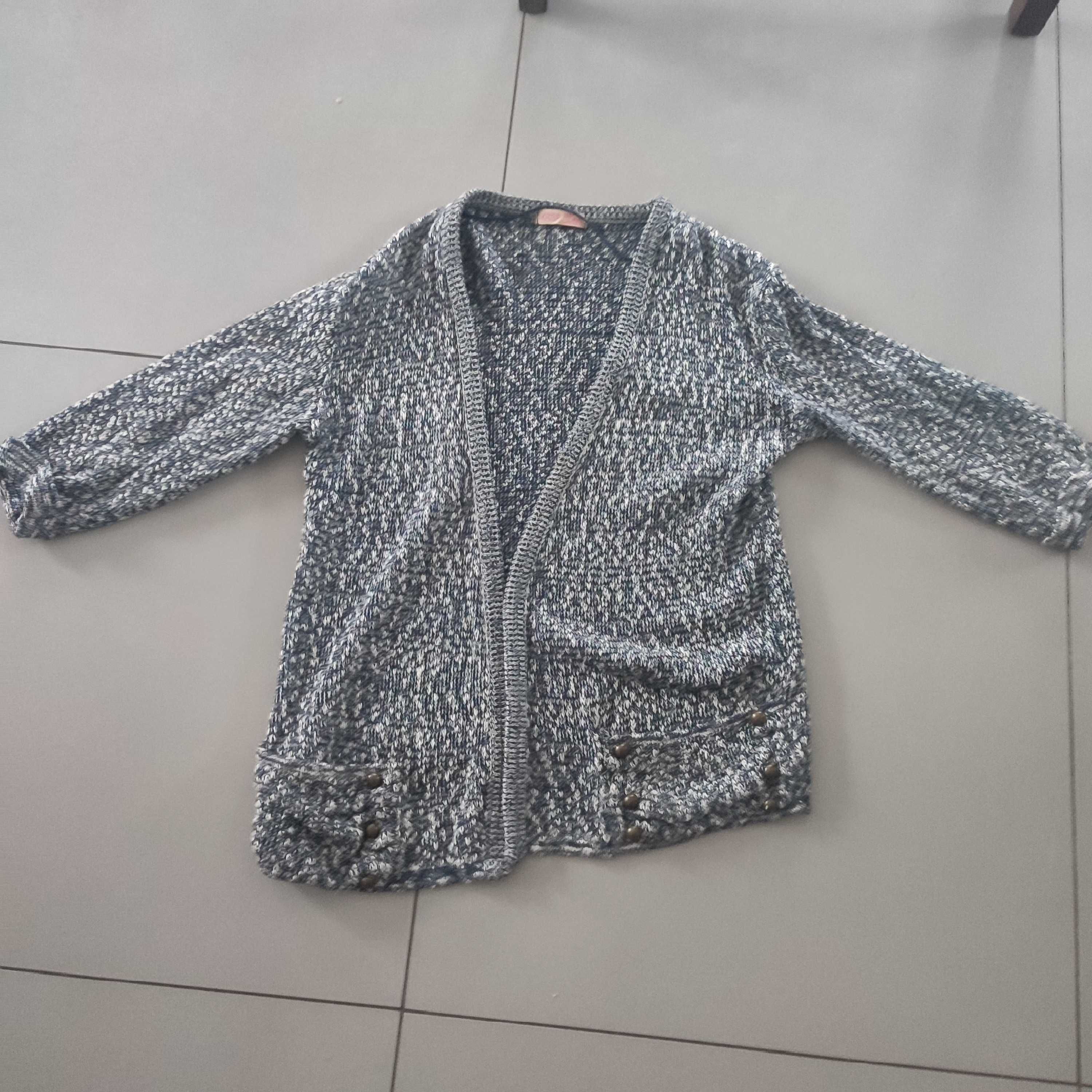 Sprzedam sweter rozmiar m