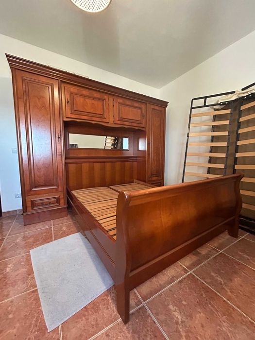 vende se cama com armario et roupeiro incluido