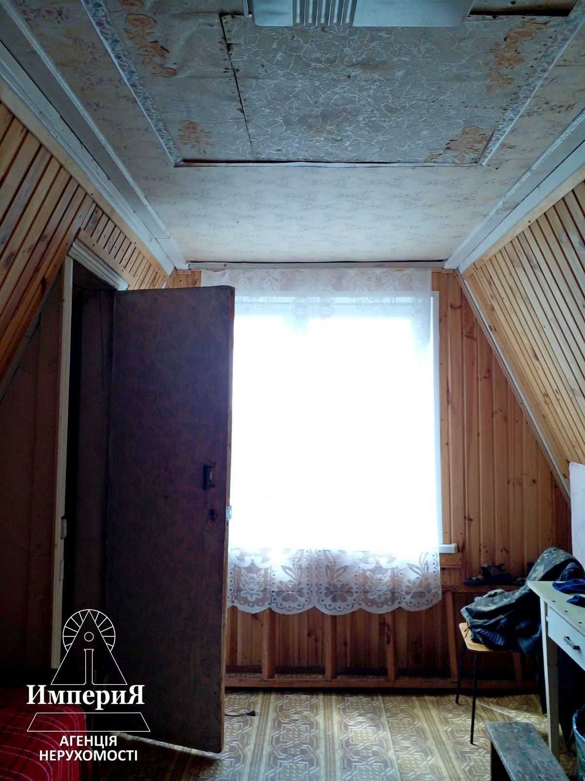 Кирпичный двухэтажный дом в СТ Озерное.