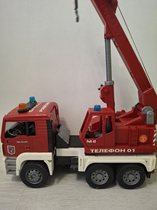 Bruder Пожежна Машина